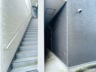 【ロビー】 | K’s Garden 栄生 | ゆとりのあるロビーです