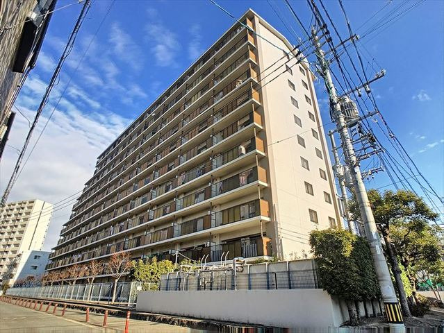 NTT-KF高宮住宅の外観