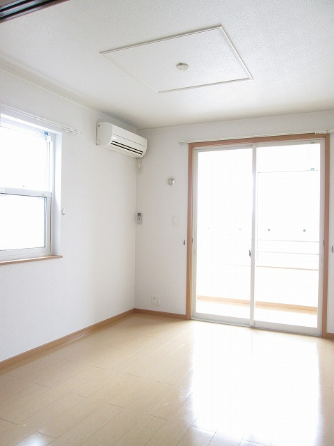 ラ・フルールＢの居間・リビング|居室・リビング