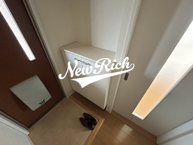 前橋市天川原町１丁目のアパートの玄関