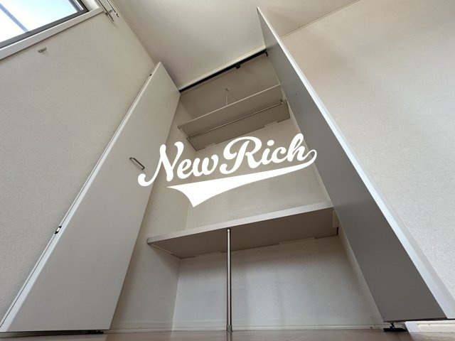 前橋市天川原町１丁目のアパートの収納