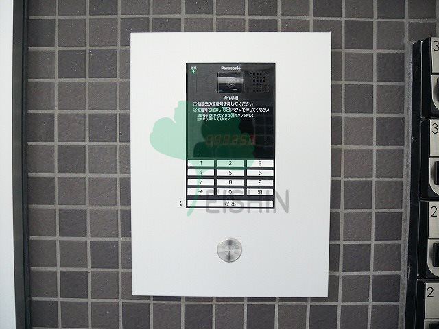 ベルデマール箱崎のエントランス|建設中の為写真は同シリーズのものです