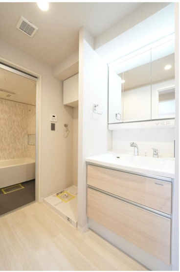 【独立洗面台】 | ★仲介手数料無料★スカイグランデ汐留（浜離宮を望む17階・角住戸）