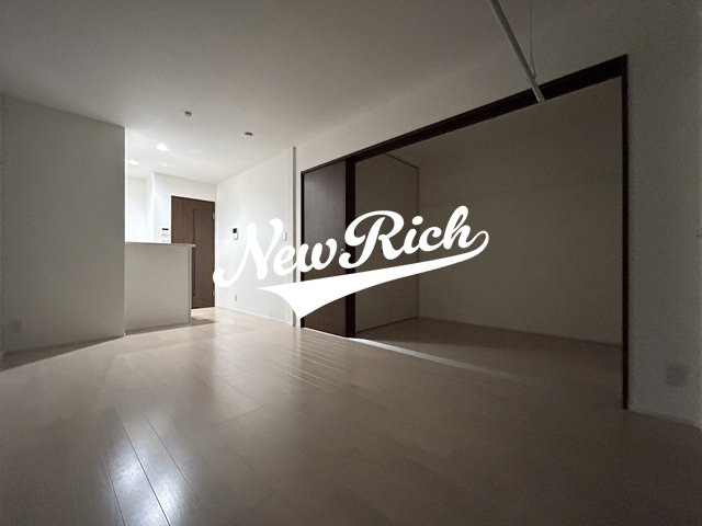 前橋市三河町２丁目のアパートの居間・リビング