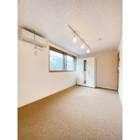 リトルズトーンラシクラス平和公園の内装