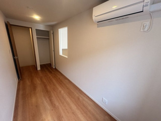 奥行きのあるお部屋です