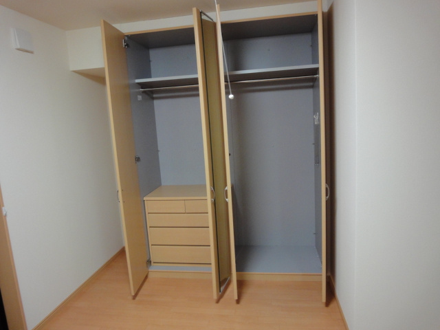 シャーロット・Ⅱの収納|クローゼット