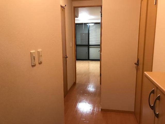 シャーロット・Ⅱの内装|廊下