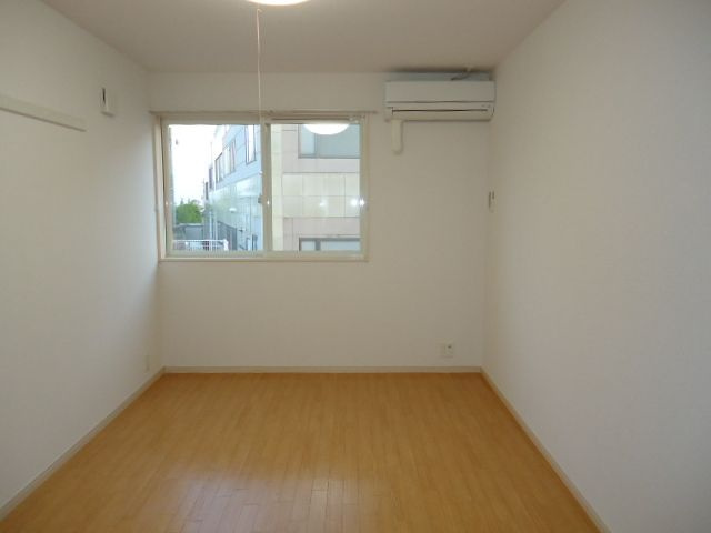 スカイ・ハットの内装|洋室