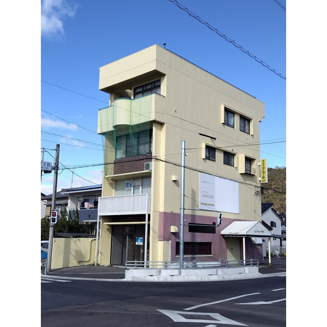 ホープ野一色の外観