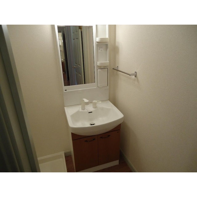 アモローソ雲竜の洗面所