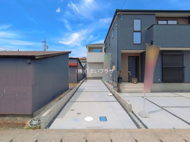 仲介手数料無料）岩倉市第１宮前町１号棟の前面道路含む現地写真|前面道路含む現地写真です