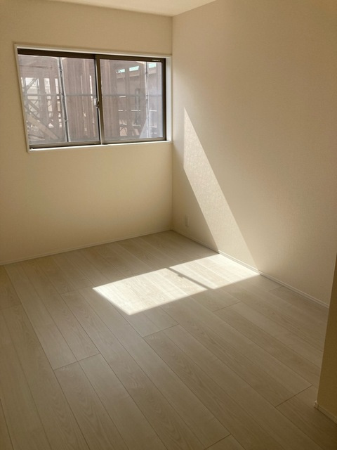 仲介手数料無料）岩倉市八剱町郷３号棟の洋室|スタンダードな洋室です