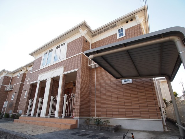 フォーシーズンの外観