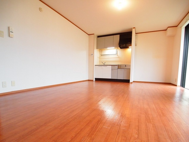 シンフォニーコートの居間・リビング