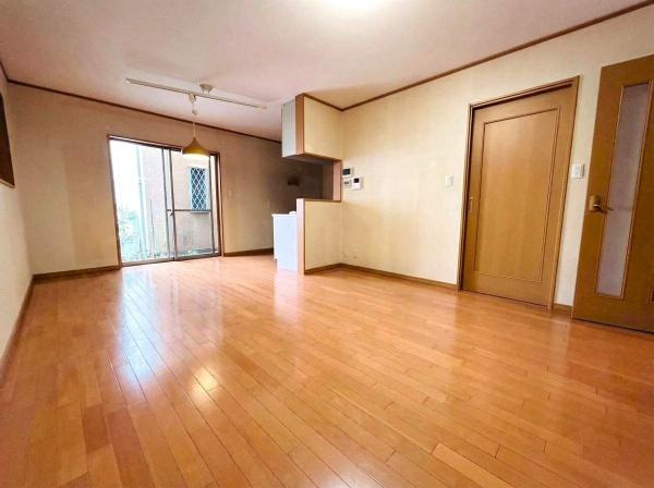 【居間・リビング】