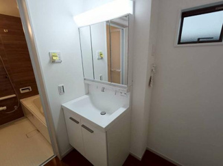 【独立洗面台】