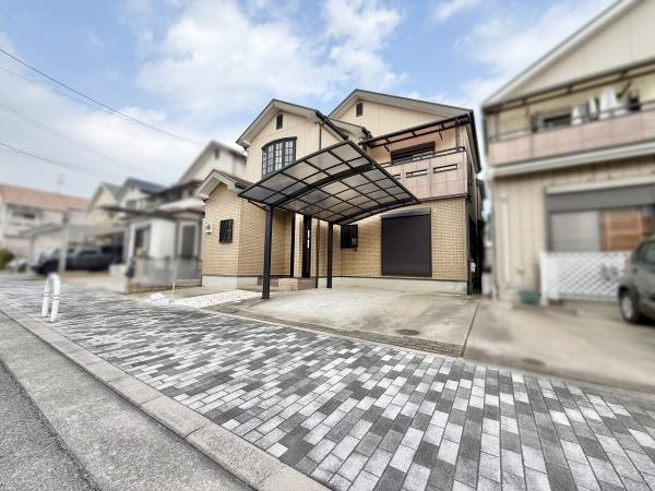 【前面道路含む現地写真】 | 周辺には、コンビニやスーパーなどの生活に便利な施設が揃っております♪