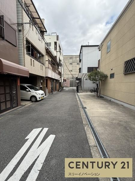 平尾2丁目中古戸建の前面道路含む現地写真