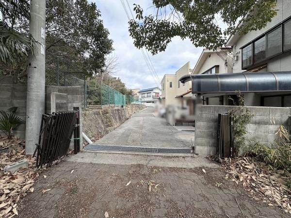 【前面道路含む現地写真】 | 千鳥が丘1丁目　建築条件無し売土地