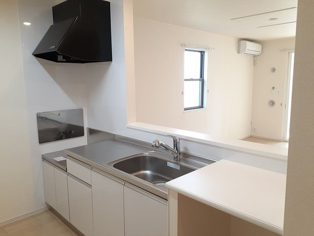 アンダンテ　いわせ野Ⅱのキッチン|コンパクトなキッチンで掃除もラクラク