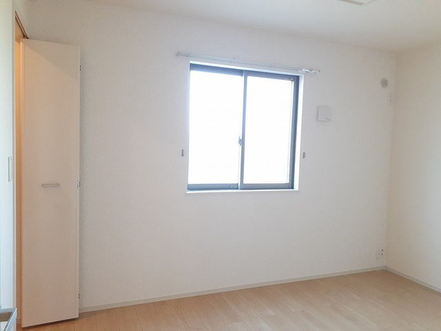 アンダンテ　いわせ野Ⅱの内装|明るい色調の室内です