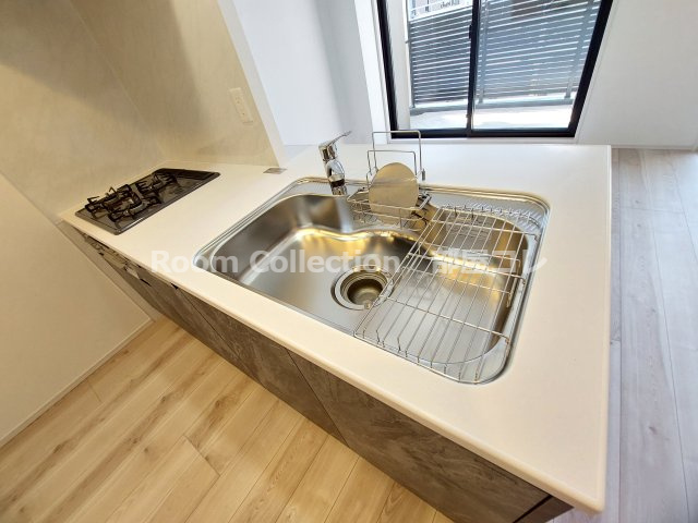 S-RESIDENCE亀島駅前blazeのキッチン|同シリーズイメージ写真
反転色違い
現況と異なる場合現況優先