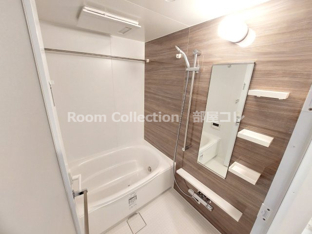 S-RESIDENCE亀島駅前blazeの浴室|同シリーズイメージ写真
反転色違い
現況と異なる場合現況優先