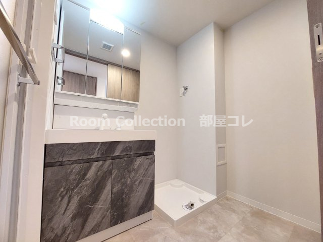 S-RESIDENCE亀島駅前blazeの洗面所|同シリーズイメージ写真
反転色違い
現況と異なる場合現況優先