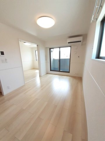 シャンスの居間・リビング