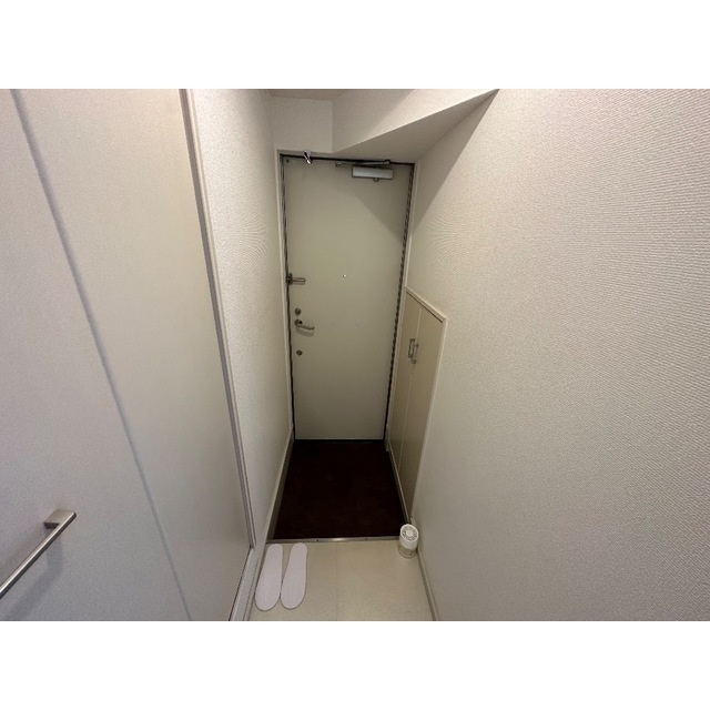 レガーロ千葉中央の玄関