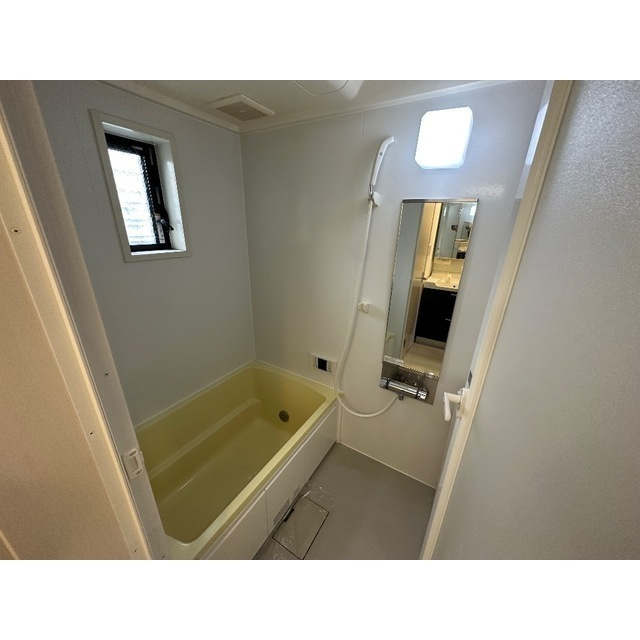 レガーロ千葉中央の浴室