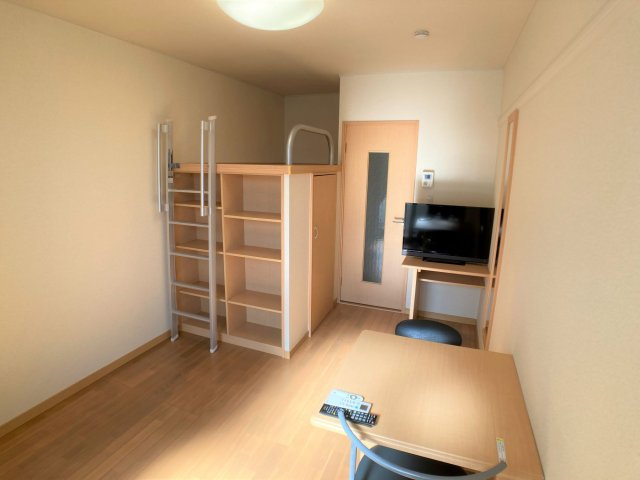 レオパレスＶｉｌｌａアラタの居間・リビング