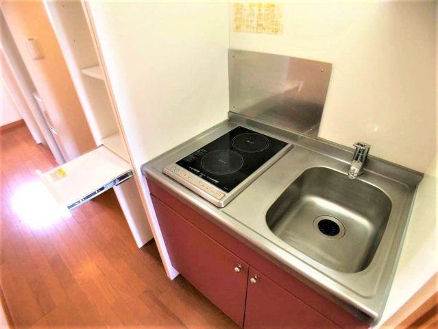 レオパレスウィズコートのキッチン|設備・仕様は号室により異なる為、現状を優先する。