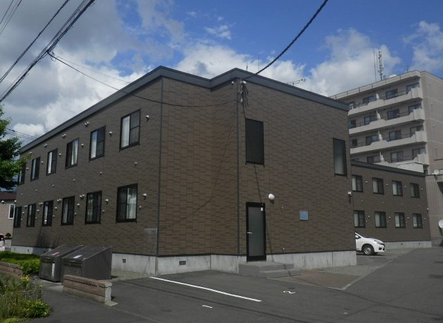 レオパレスアルヘナの外観