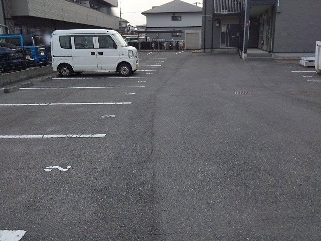 レオパレスとよしまのその他