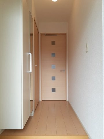 アルモニーの玄関