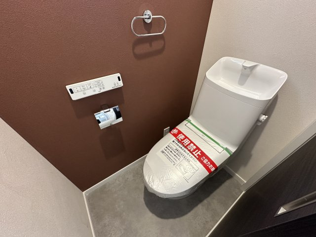 明石市藤が丘1丁目新築戸建のトイレ