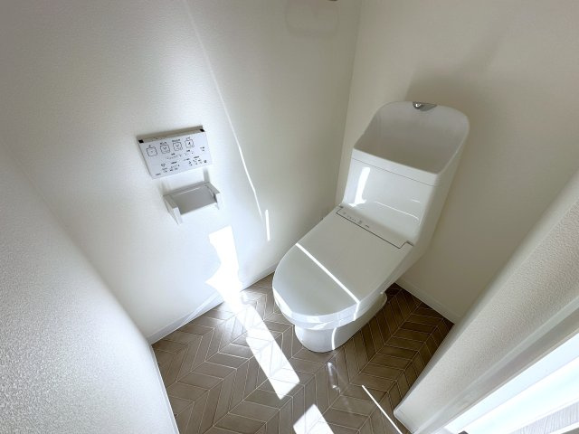 神戸市西区天が岡戸建のトイレ