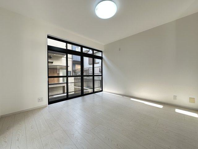 神戸市西区天が岡戸建の居間・リビング