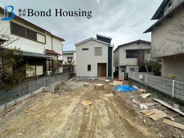 長期優良住宅　霞ヶ丘5丁目　新築戸建の駐車場