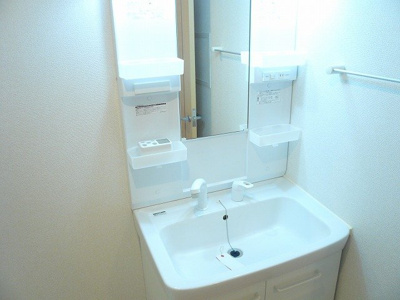 【洗面所】 | パーラメントハウス | コンパクトで使いやすい洗面所