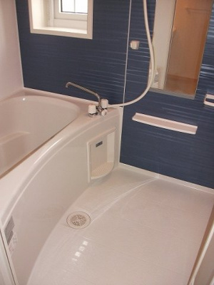 【浴室】 | カーサ・グレイス | コンパクトで使いやすいお風呂です