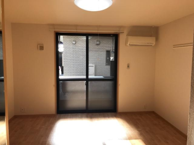 シェルルSの居間・リビング|洋室