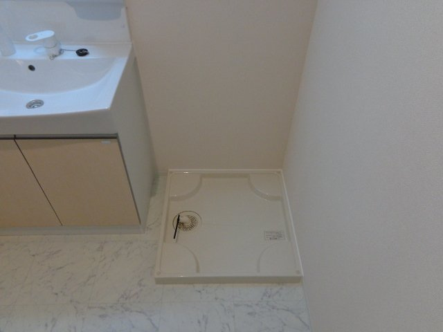 第三ペルスネージュのその他|洗濯機置場