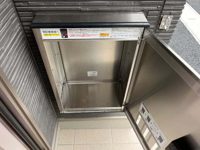 八街市大木　アパート新築工事のその他|宅配ボックス（イメージ）