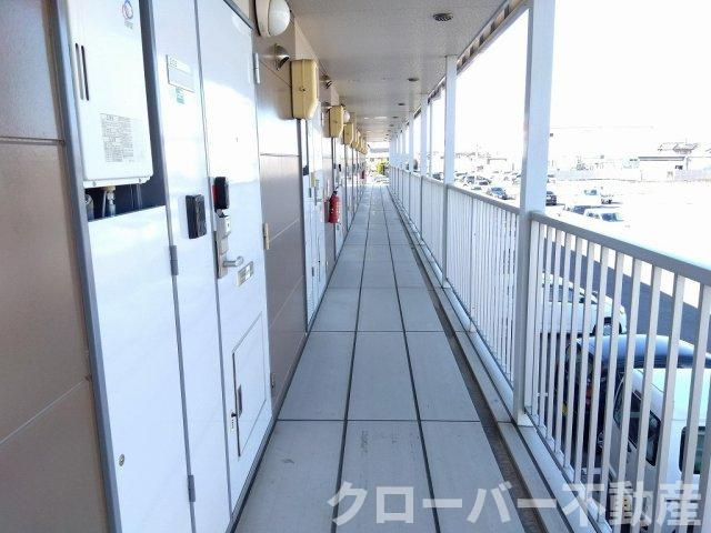 レオパレス城南のロビー