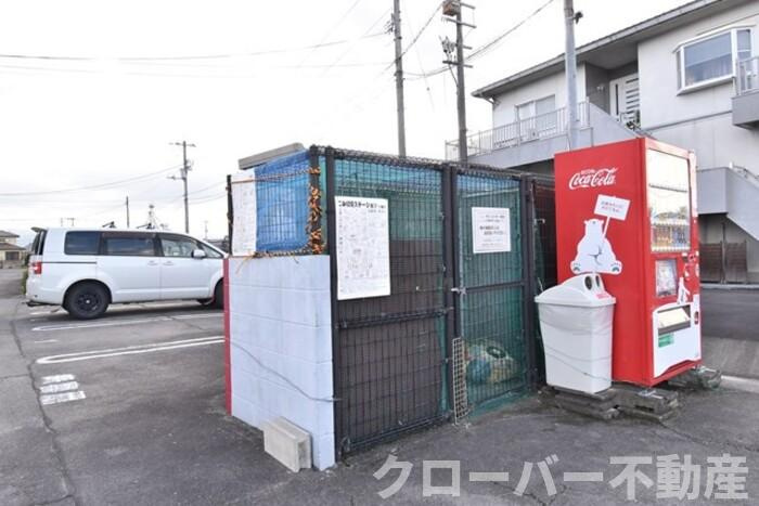 サニーコーポ A棟のその他共用部分|ゴミ庫