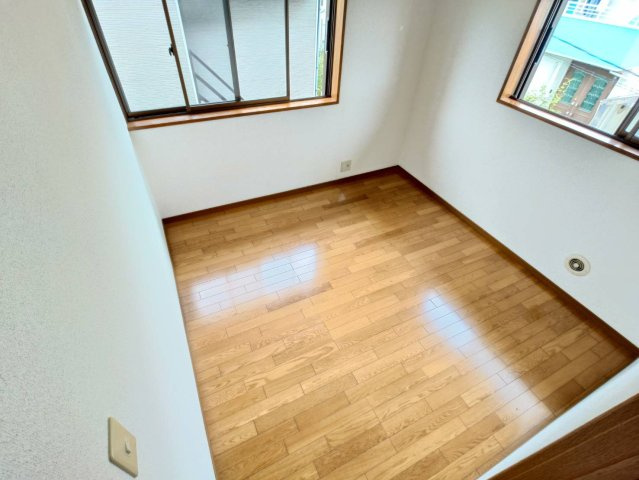 若葉住宅の内装|洋室4.5帖