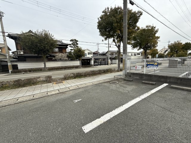 リリースタウンの駐車場